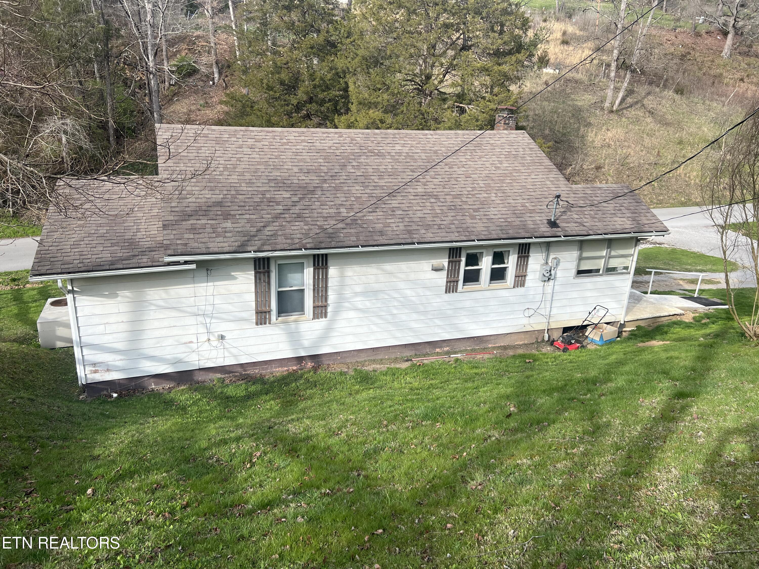 767 Old Mulberry Road Tazewell, TN 37879 - Photo 6 of 21 IMG_5302
