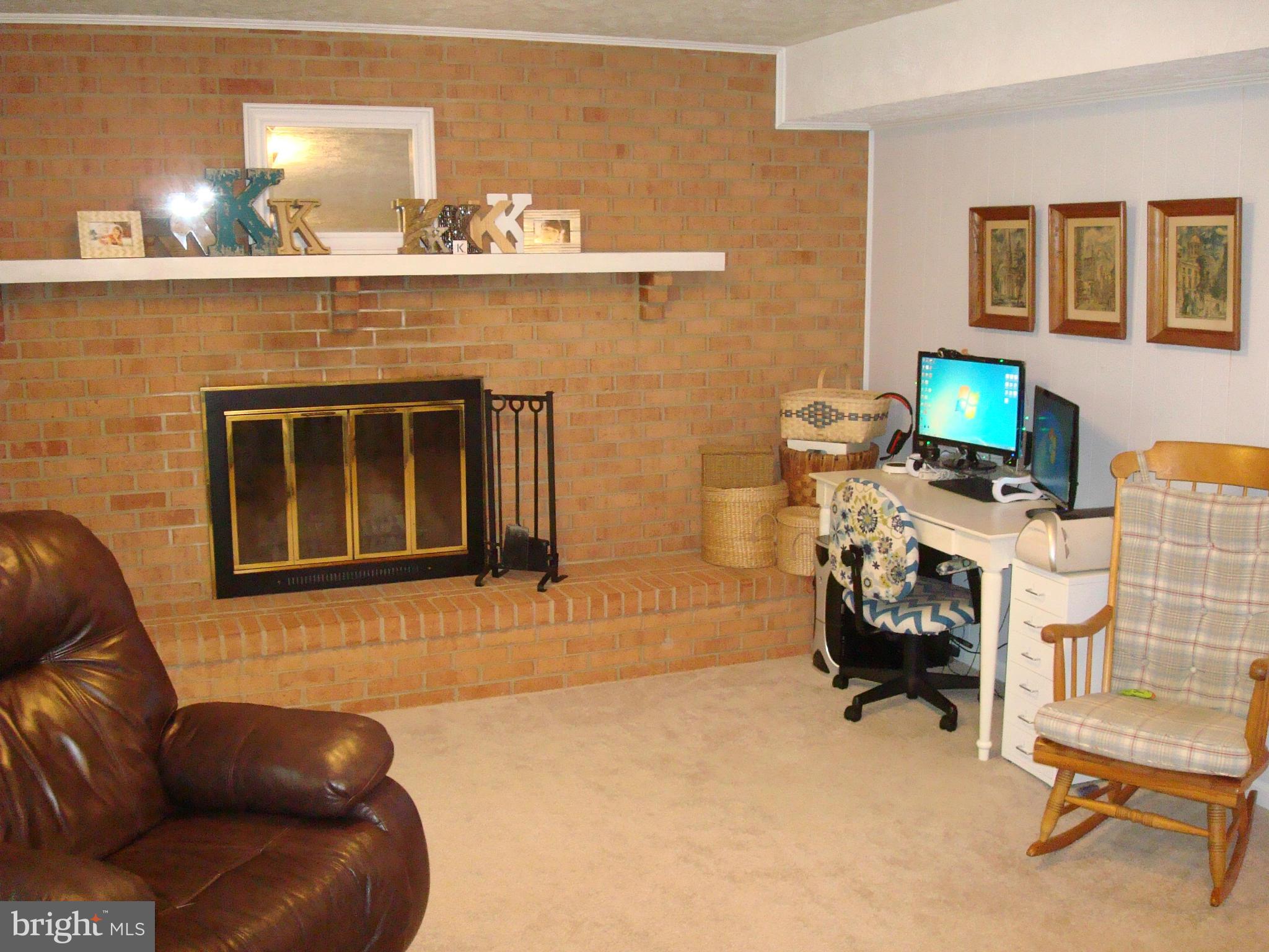 4905 Powell Road Fairfax, VA 22032 - Photo 22 of 30 Family Room