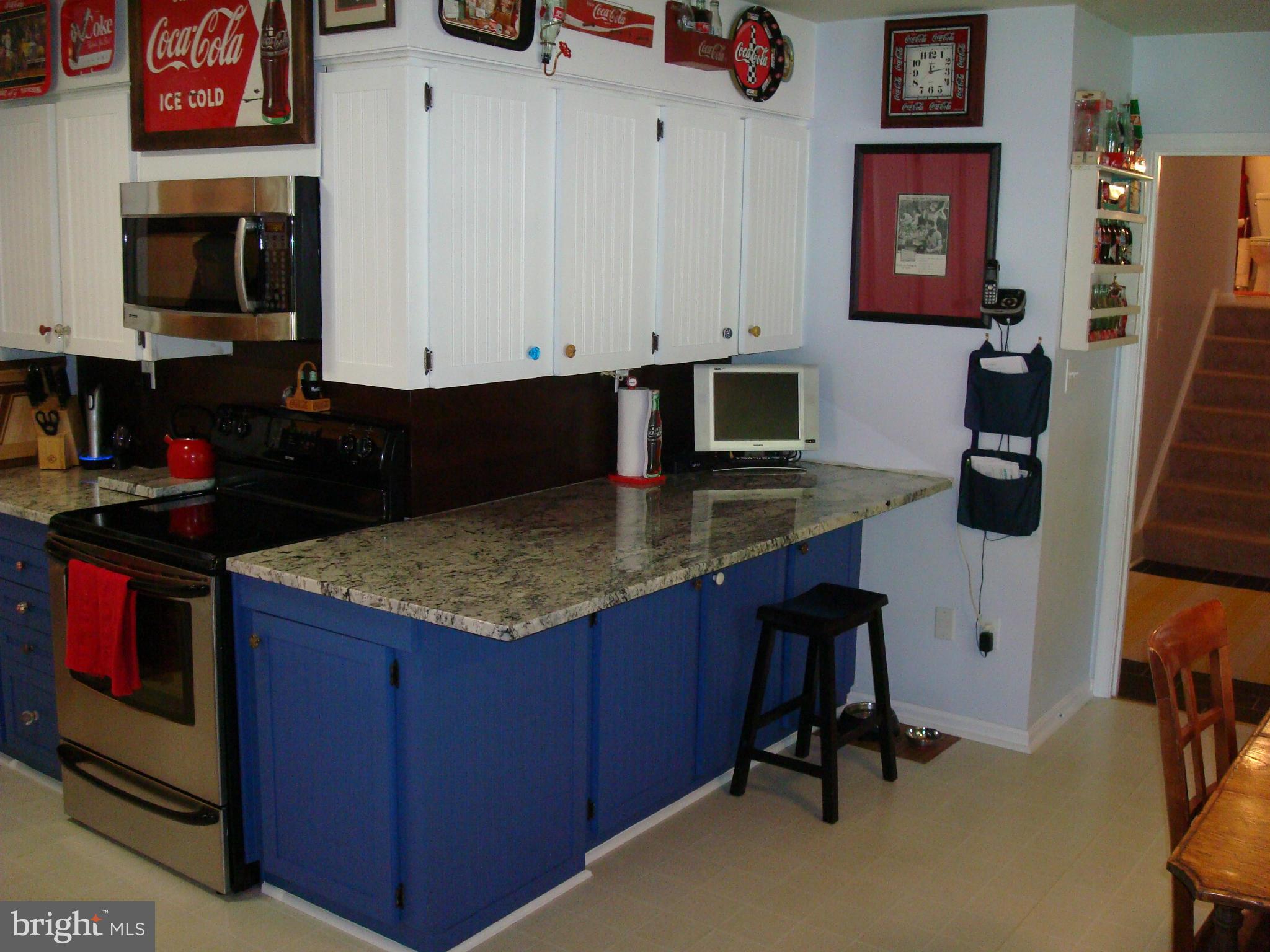 4905 Powell Road Fairfax, VA 22032 - Photo 8 of 30 Kitchen