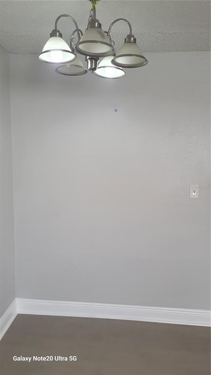 12403 Hibiscus Oak Place, Unit 101 Tampa, FL 33612 - Photo 6 of 9