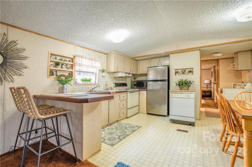 327 1st Broad Road Shelby, NC 28152 - Photo 5 of 15 Gallery Image 5