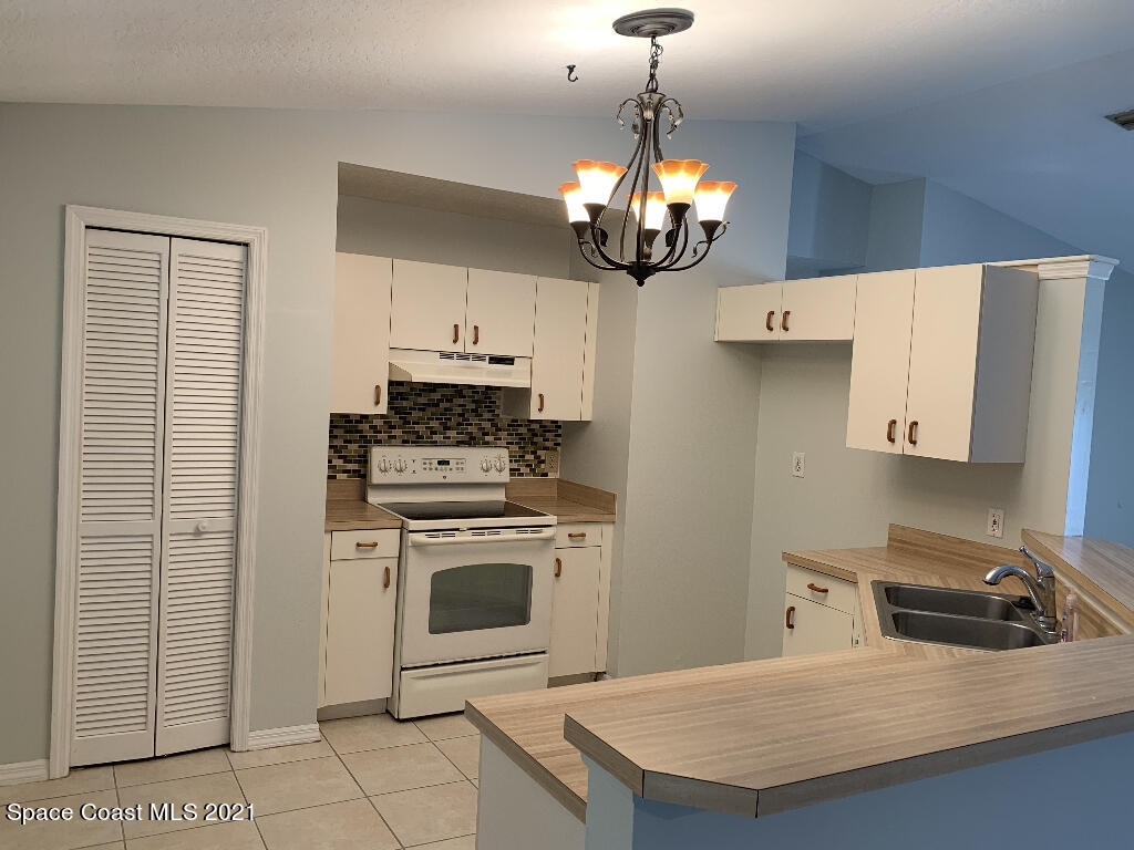 5290 Carrick Road Cocoa, FL 32927 - Photo 5 of 20 15513_61a557a36caa1_11.29.2021_image-5
