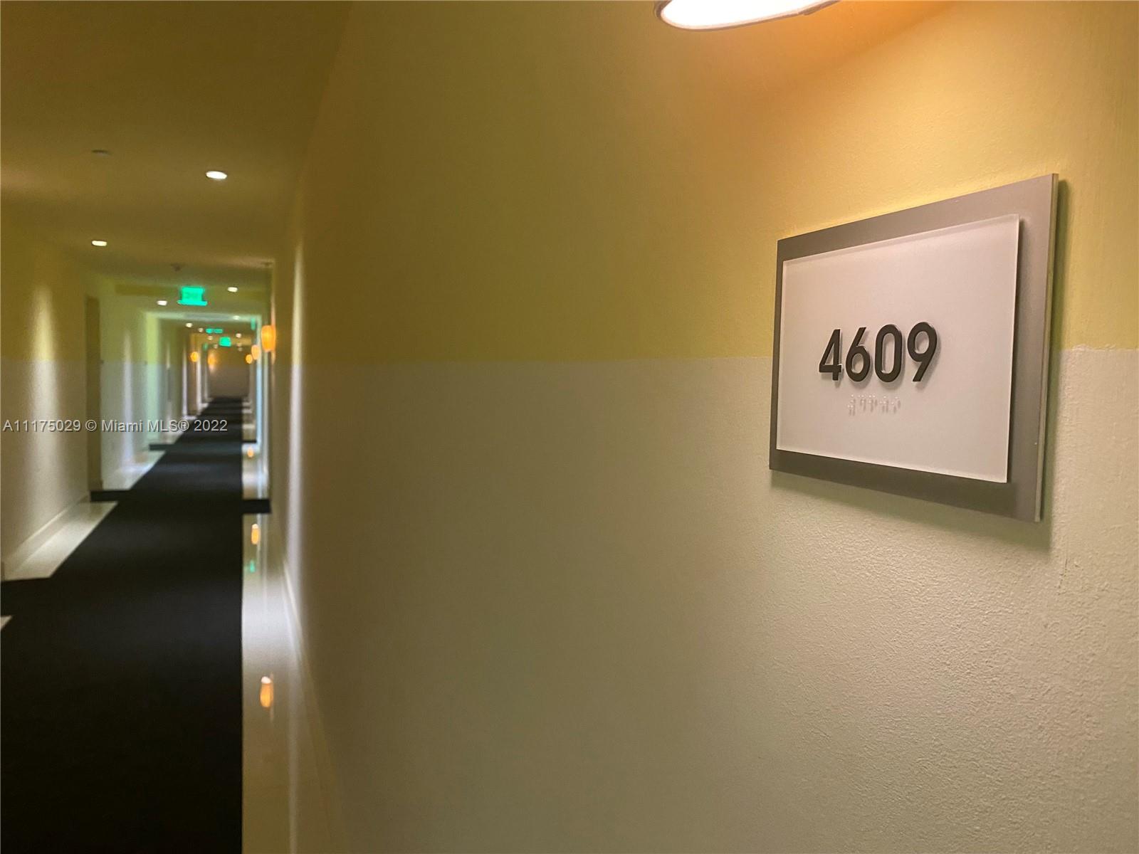 495 Brickell Avenue, Unit 4609 Miami, FL 33131 - Photo 10 of 17