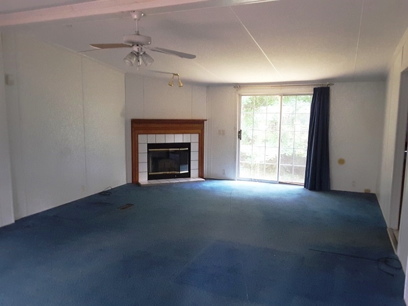 9926 Anderson Road Easley, SC 29642 - Photo 3 of 10 Gallery Image 3