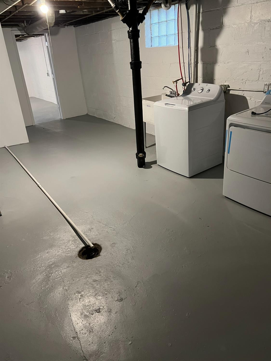 3863 Delaware Street Gary, IN 46409 - Photo 4 of 49 a utility room with dryer and washer