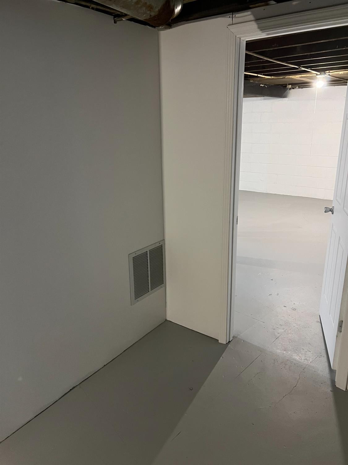 3863 Delaware Street Gary, IN 46409 - Photo 7 of 49 a view of an empty room