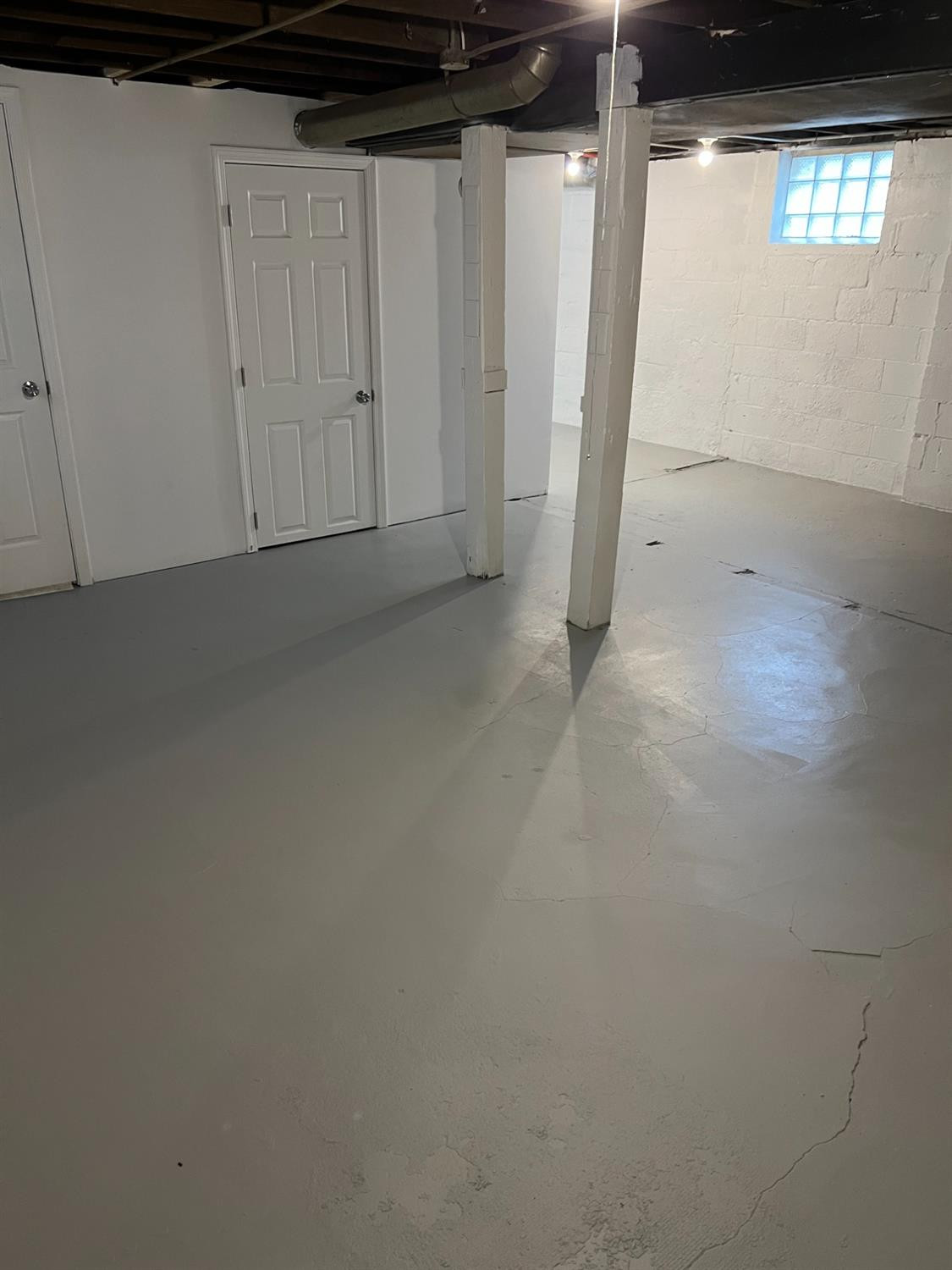 3863 Delaware Street Gary, IN 46409 - Photo 9 of 49 a view of a garage