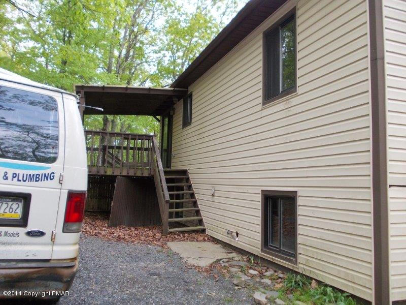 663 Edinburgh Road Bushkill, PA 18324 - Photo 9 of 9 DSCN0064