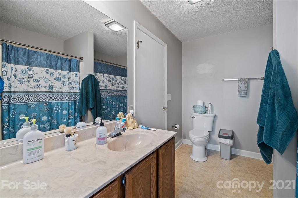 203 Lakeview Road Mocksville, NC 27028 - Photo 16 of 35 Gallery Image 16