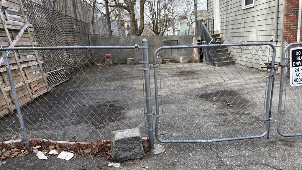 45 Howe Street, Unit 4 Boston, MA 02125 - Photo 9 of 9