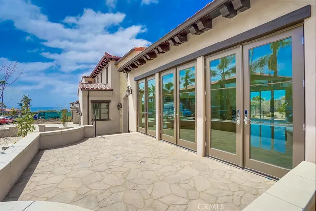 a house view with a outdoor space