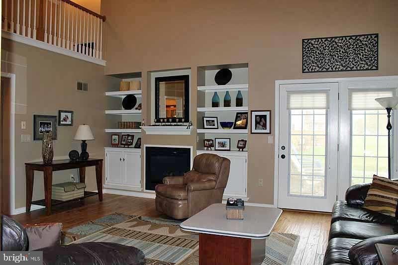 347 Squire Lane Lititz, PA 17543 - Photo 9 of 33