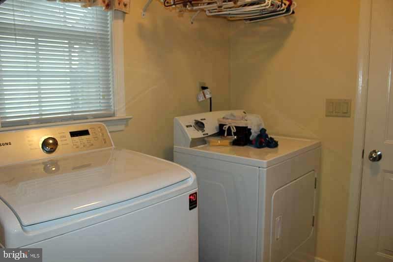 347 Squire Lane Lititz, PA 17543 - Photo 10 of 33
