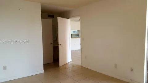 $133,000 | 19701 Southwest 114th Avenue, Unit 266, Miami, FL 33157