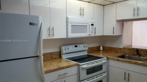 $133,000 | 19701 Southwest 114th Avenue, Unit 266, Miami, FL 33157