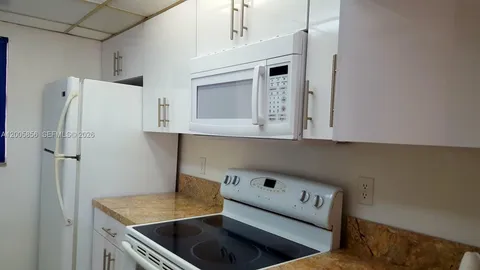 $133,000 | 19701 Southwest 114th Avenue, Unit 266, Miami, FL 33157