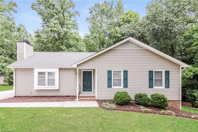 $1,680 | 1815 Rivertrace Point, High Point, NC 27265