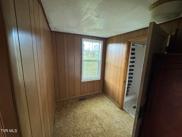 $20,000 | 121 Henderson Street, Surgoinsville, TN 37873