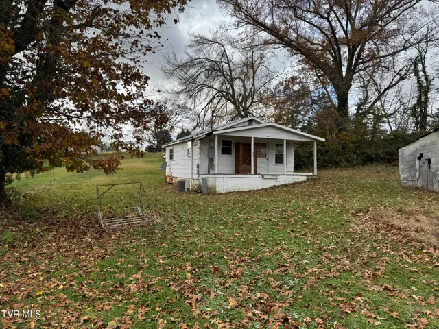 $20,000 | 121 Henderson Street, Surgoinsville, TN 37873