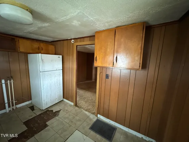 $20,000 | 121 Henderson Street, Surgoinsville, TN 37873