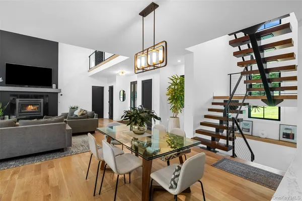 $1,300,000 | 36 Spruce Lane, Poughkeepsie, NY 12603