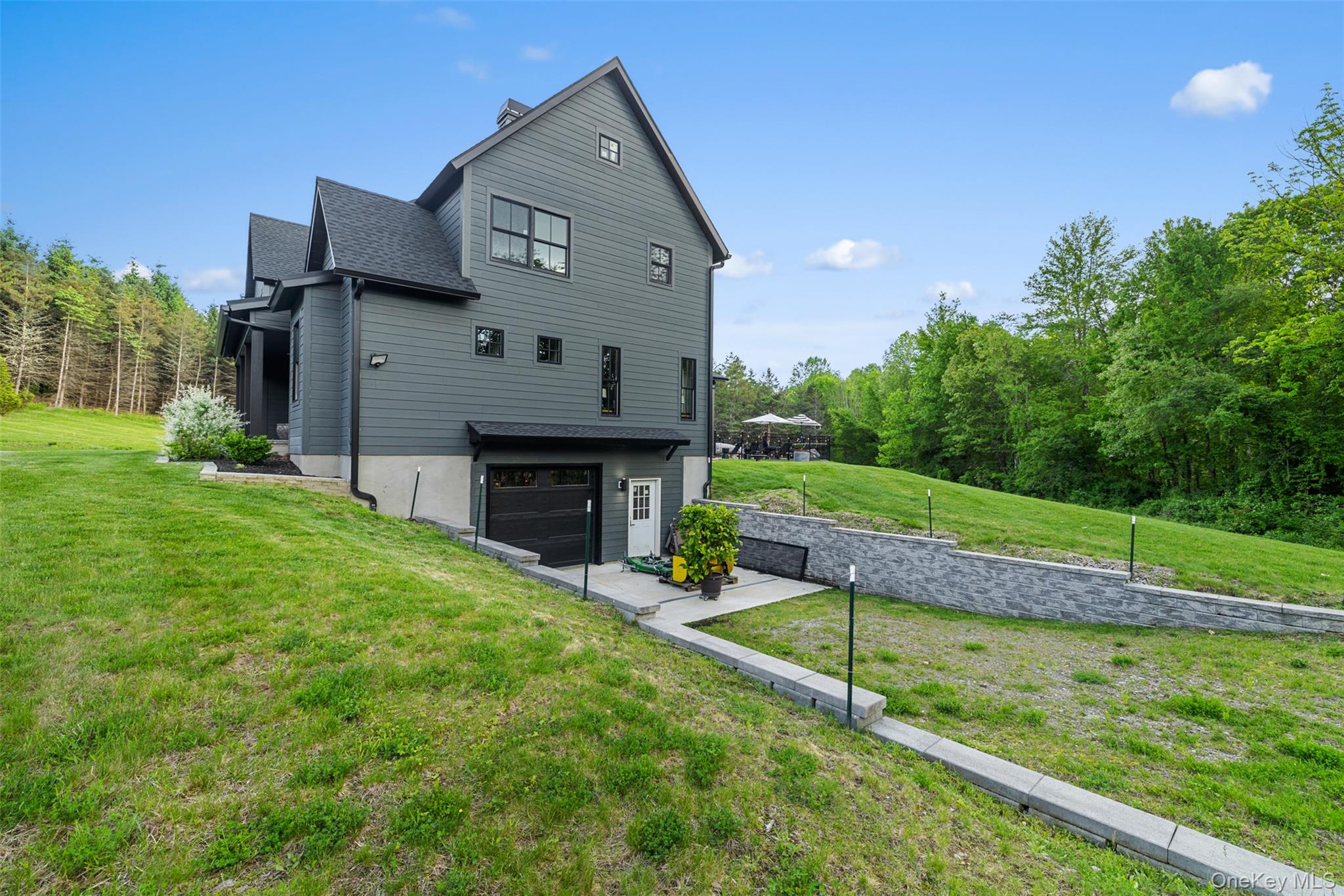 36 Spruce Lane Poughkeepsie, NY 12603 - Photo 7 of 33