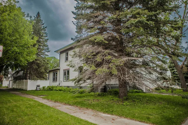 $214,900 | 210 East 6th Street, Morris, MN 56267