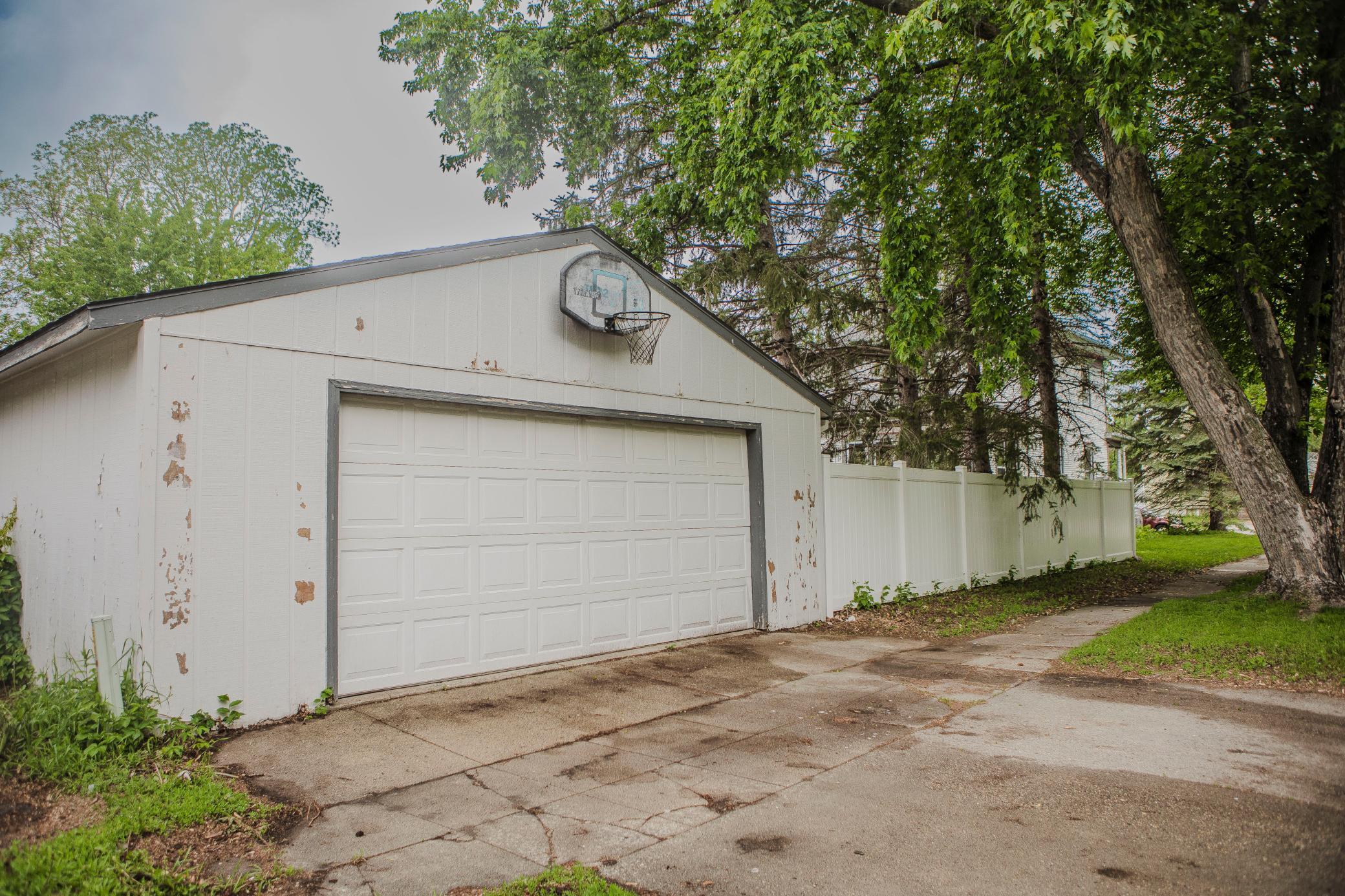 210 East 6th Street Morris, MN 56267 - Photo 4 of 49