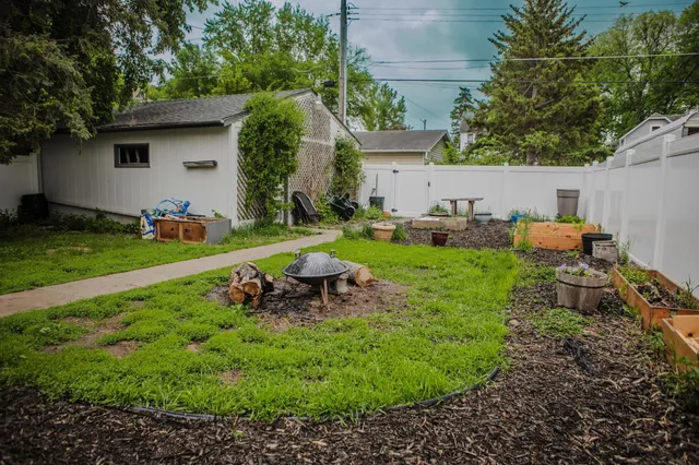 $214,900 | 210 East 6th Street, Morris, MN 56267