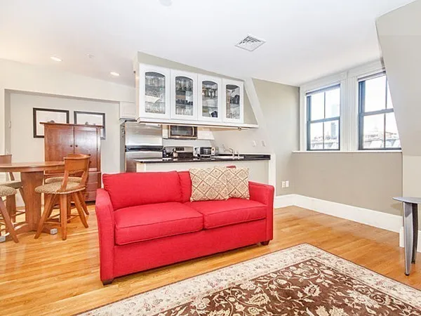 $4,195 | 477 Massachusetts Avenue, Unit 5, Boston, MA 02118