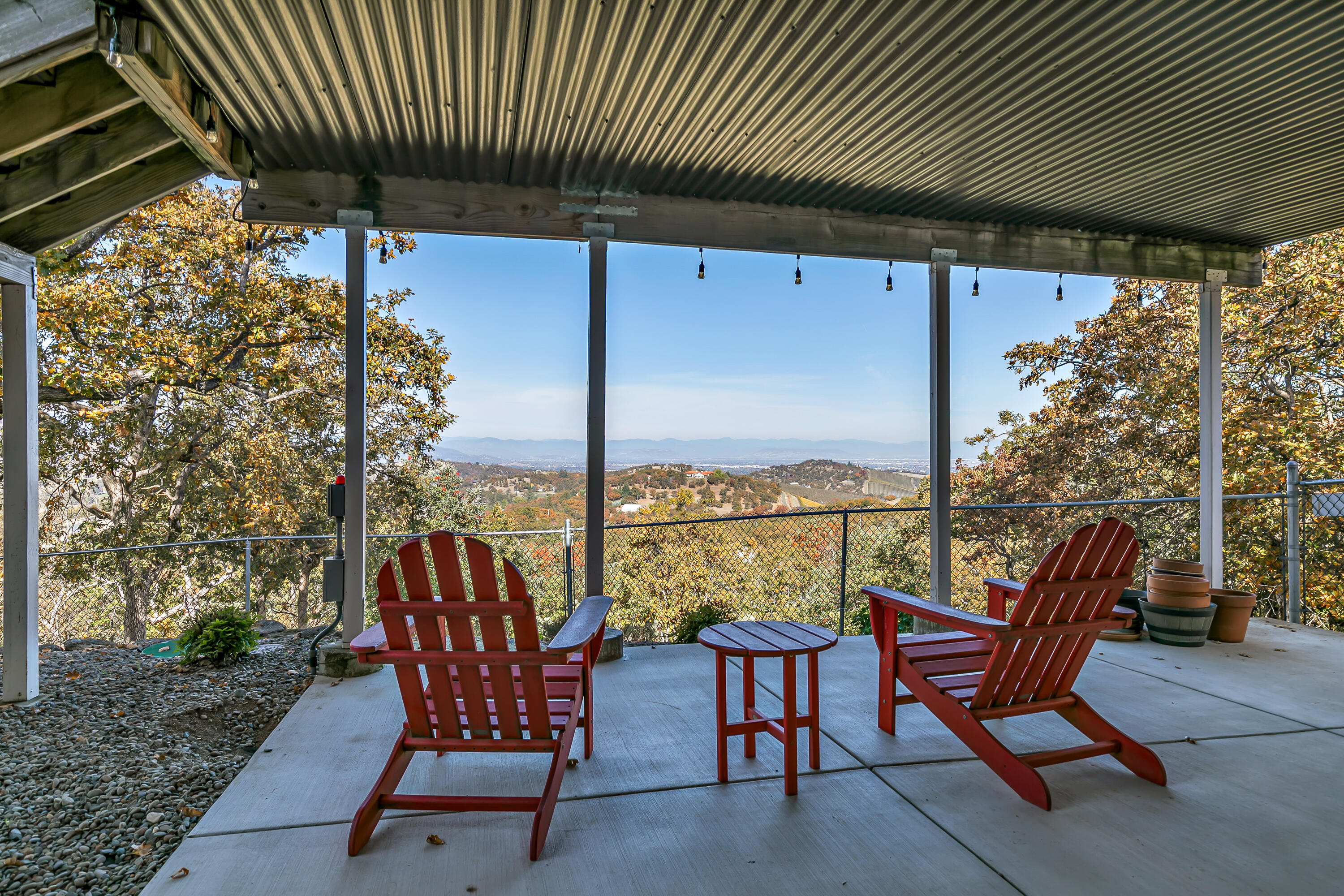 5227 Pioneer Road Medford, OR 97501 - Photo 49 of 55 9R9A6126