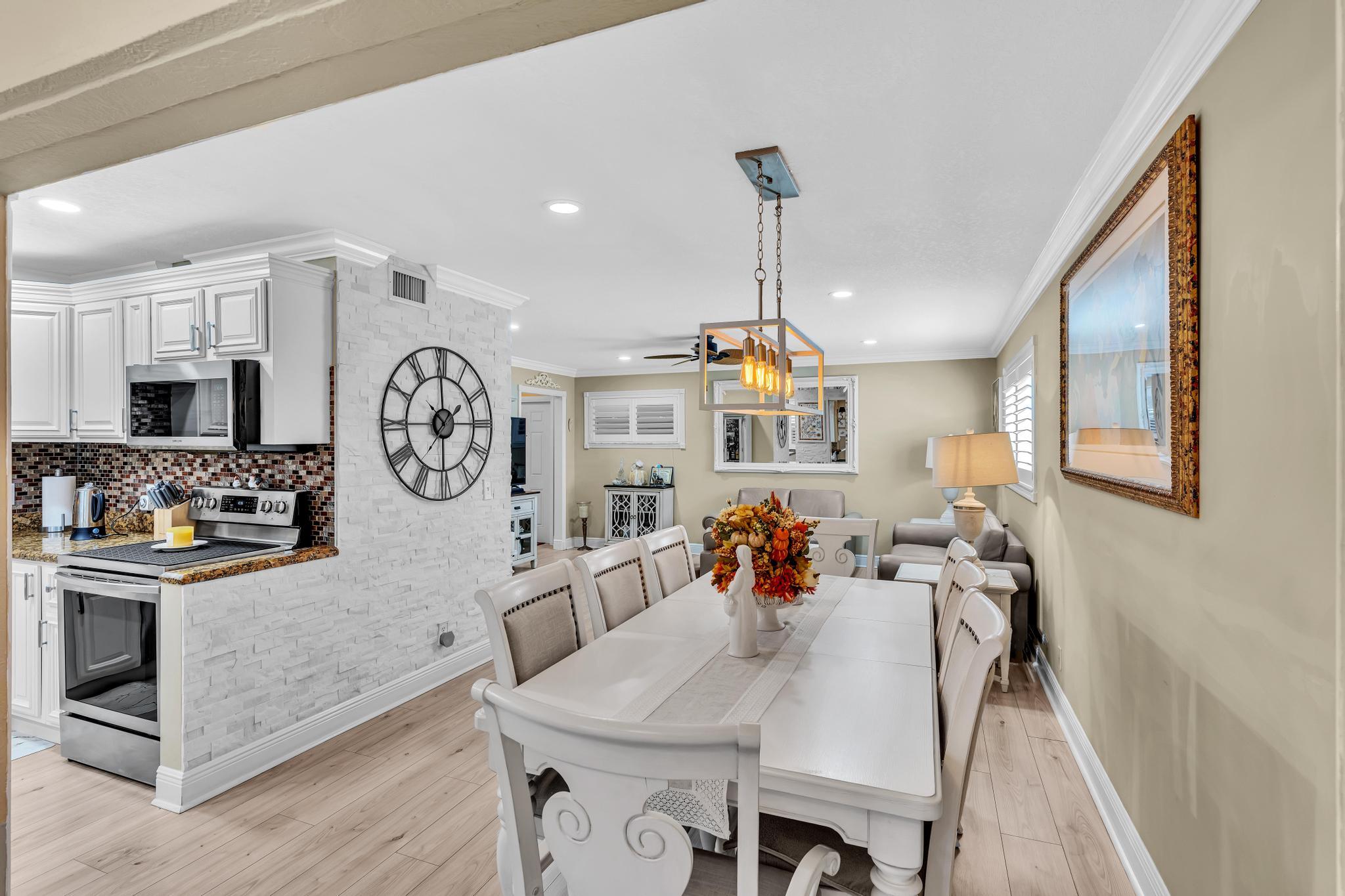 34 Colonial Club Drive, Unit 101 Boynton Beach, FL 33435 - Photo 13 of 58 DINING AREA