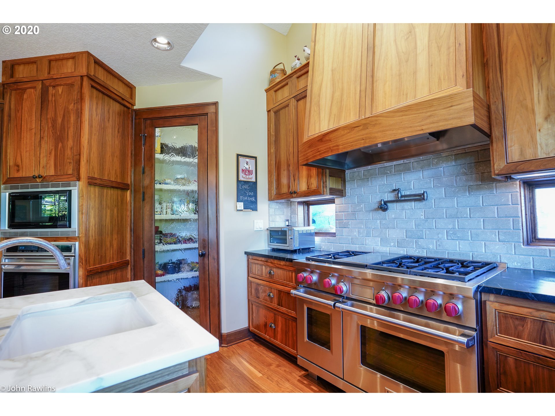 4423 West Bay Road Lake Oswego, OR 97035 - Photo 6 of 32 Gallery Image 6