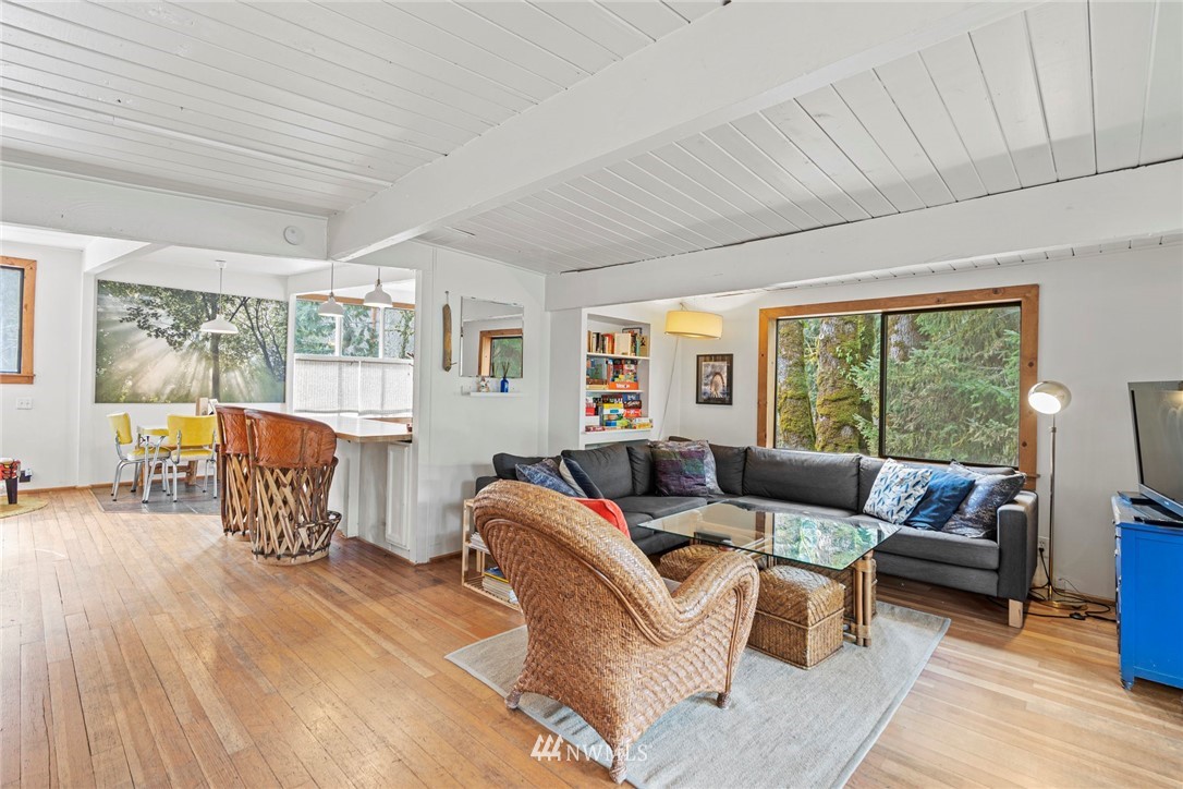 51409 South Riverside Road Gold Bar, WA 98251 - Photo 6 of 32 a living room with furniture and a wooden floor