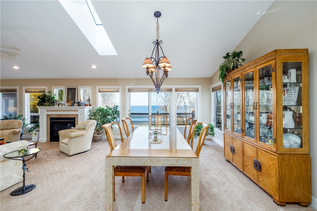 14789 Highview Road Carlton, NY 14477 - Photo 16 of 50 OPEN LIVING VAULTED CEILING GREAT ROOM WITH WALL O