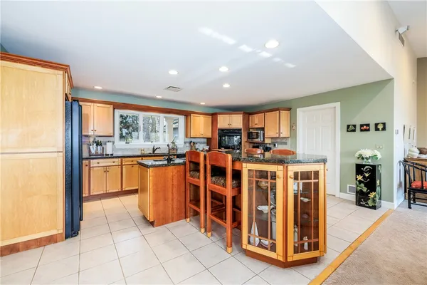 $599,900 | 14789 Highview Road, Carlton, NY 14477