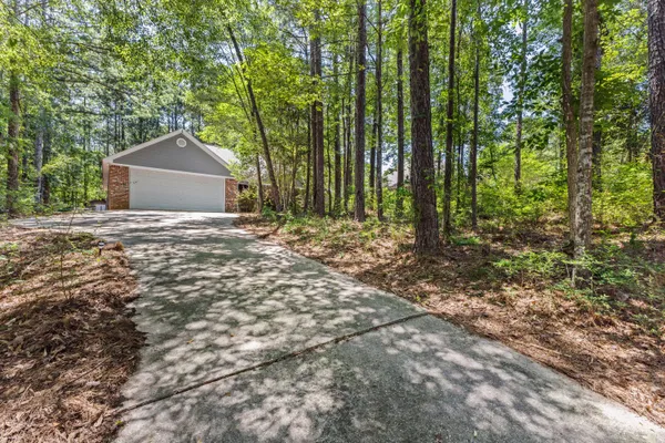 $254,500 | 28 Bedford Forrest Lane, Hattiesburg, MS 39401