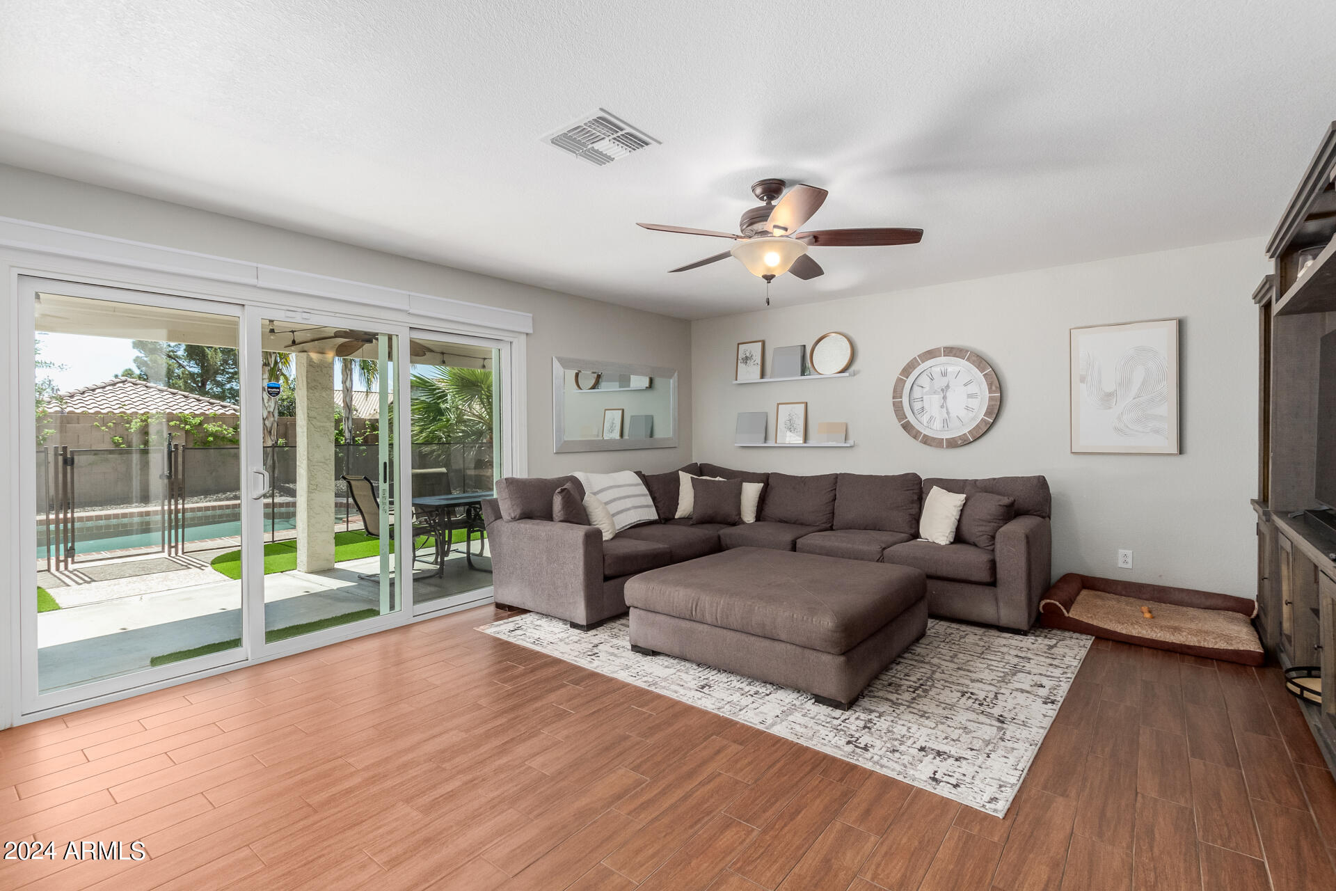 123 West Grandview Road Phoenix, AZ 85022 - Photo 8 of 39 0012-12-Grandview