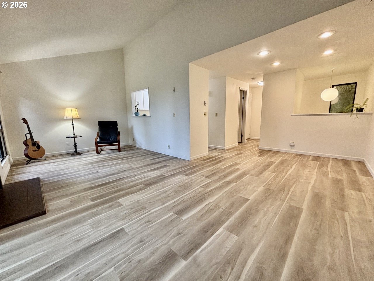 213 Trailside Loop Eugene, OR 97405 - Photo 2 of 17