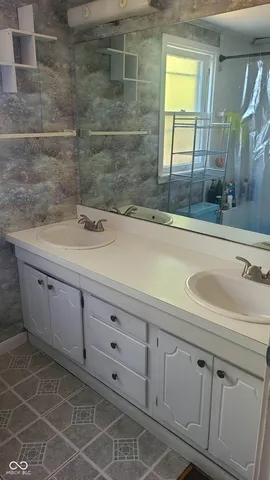 $175,000 | 758 Wallace Avenue, Indianapolis, IN 46201