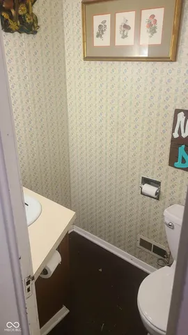 $175,000 | 758 Wallace Avenue, Indianapolis, IN 46201