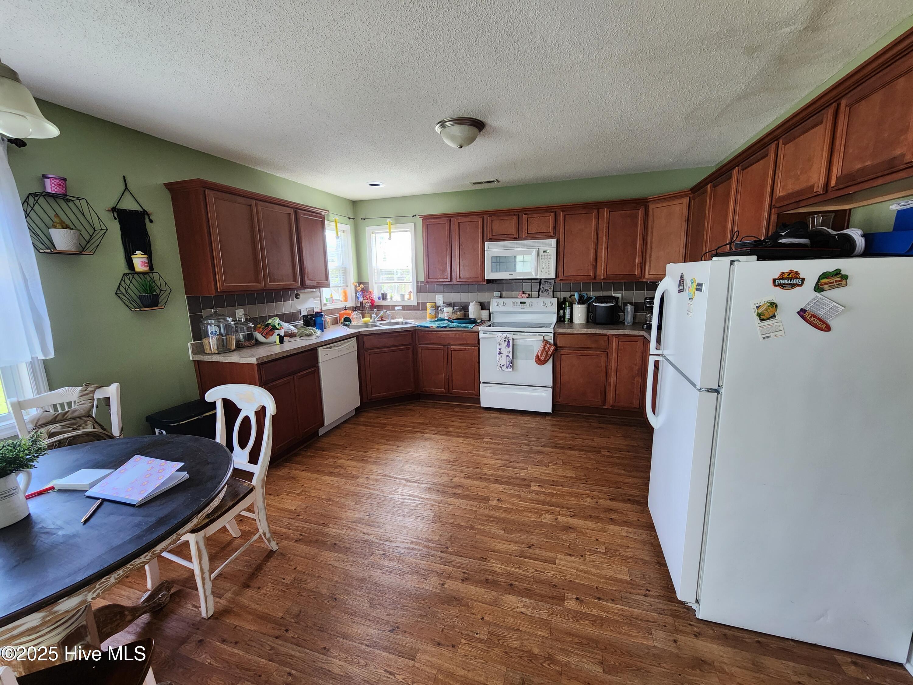 224 Smallwood Road Hubert, NC 28539 - Photo 5 of 14 kitchen
