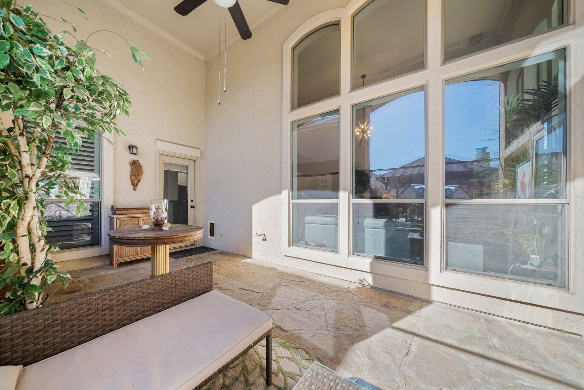 122 Sebastians Run Austin, TX 78738 - Photo 30 of 39 Screened in patio off of kithchen/family room