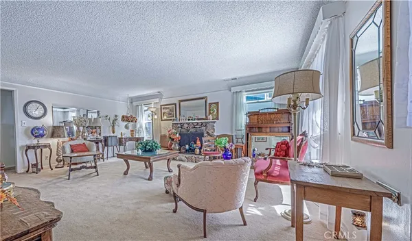 $1,585,000 | 3527 Fairchild Street, La Crescenta, CA 91214