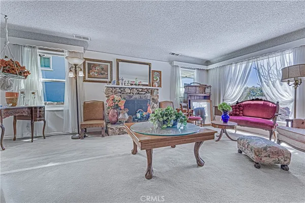 $1,585,000 | 3527 Fairchild Street, La Crescenta, CA 91214