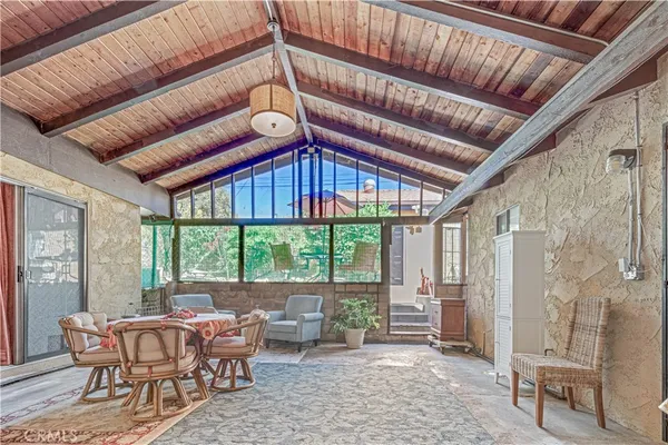 $1,585,000 | 3527 Fairchild Street, La Crescenta, CA 91214