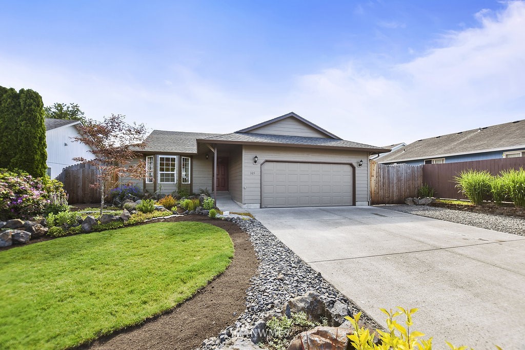 105 Mission Road Kelso, WA 98626 - Photo 1 of 20 Gallery Image 1