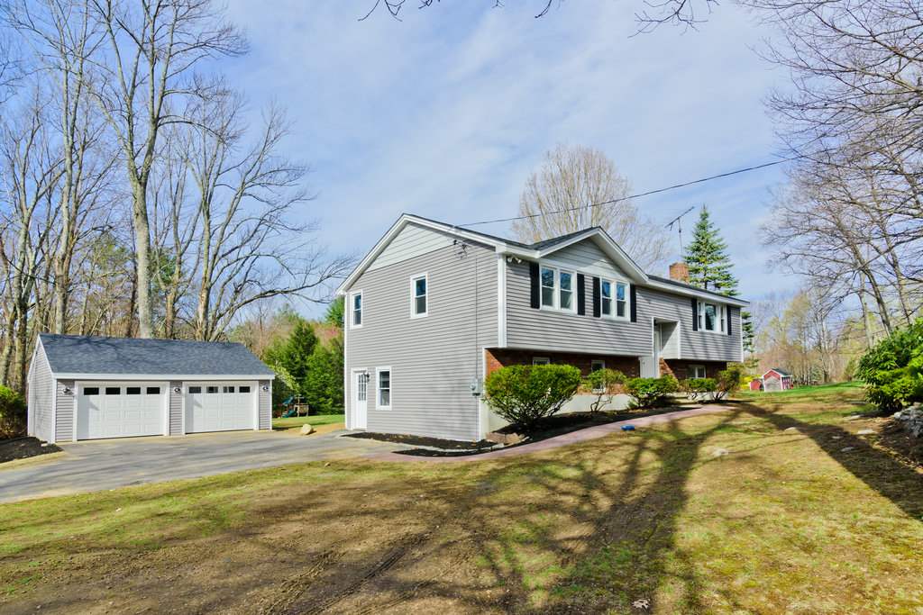 145 Londonderry Road Windham, NH 03087 - Photo 2 of 32