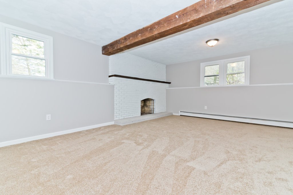 145 Londonderry Road Windham, NH 03087 - Photo 15 of 32