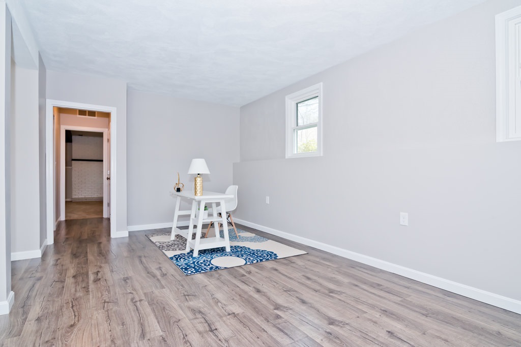 145 Londonderry Road Windham, NH 03087 - Photo 10 of 32